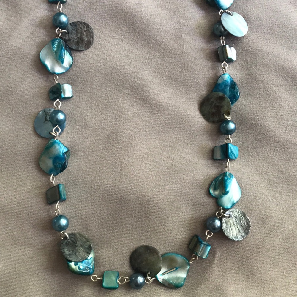 Teal stone shell necklace